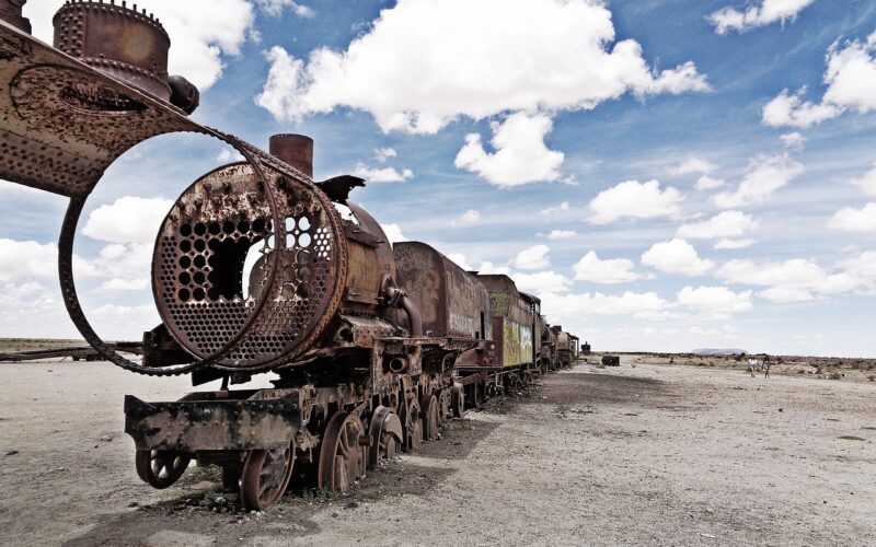 cemetery-of-trains-2167665_1280